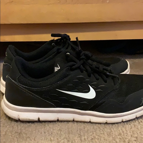 Nike Sneakers - Picture 3 of 4